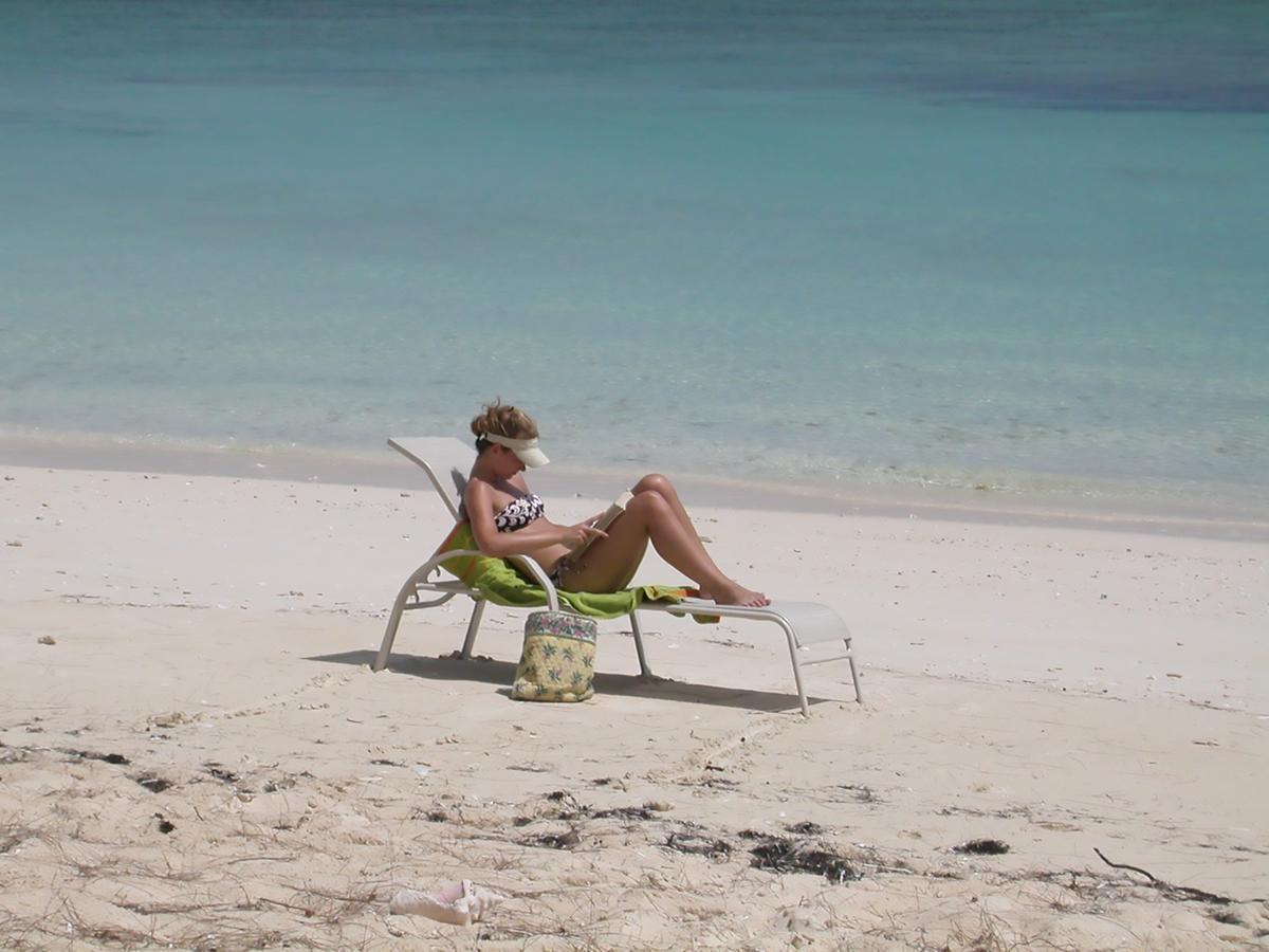 Hollywood Beach Suites Turks And Caicos Whitby Kültér fotó